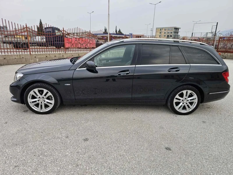 Mercedes-Benz C 220 BLUEEFFICENCY/AVANTGARDE/NAVI/FACELIFT, снимка 2 - Автомобили и джипове - 45538651