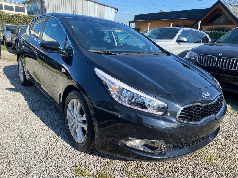 Kia Ceed 1.6 128 is NAVI Kamera, снимка 2 - Автомобили и джипове - 47290513