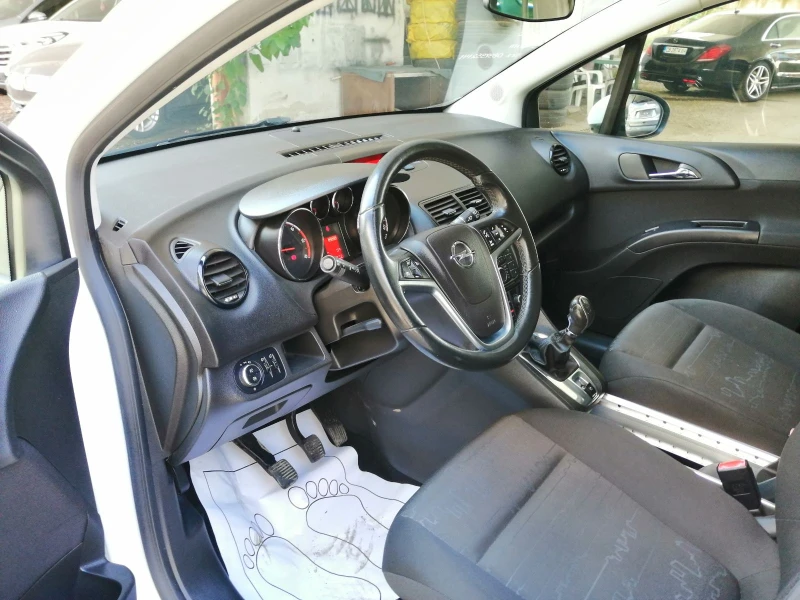 Opel Meriva 1.3 CDTI ECOFLEX ЕВРО 5, снимка 10 - Автомобили и джипове - 47387476