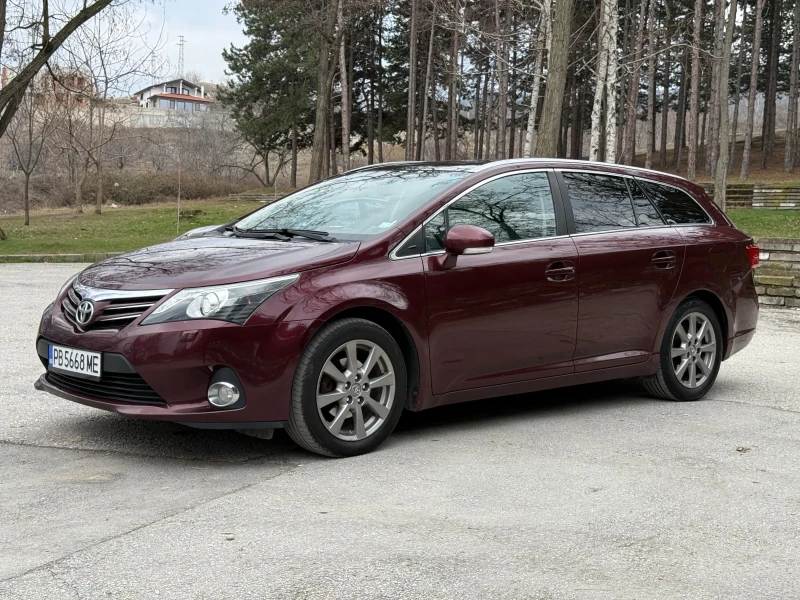 Toyota Avensis 2.0 D-4D Facelift Всички екстри, снимка 2 - Автомобили и джипове - 49472482