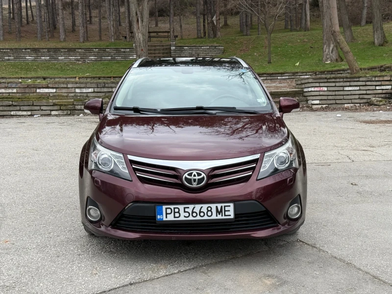 Toyota Avensis 2.0 D-4D Facelift Всички екстри, снимка 1 - Автомобили и джипове - 49472482