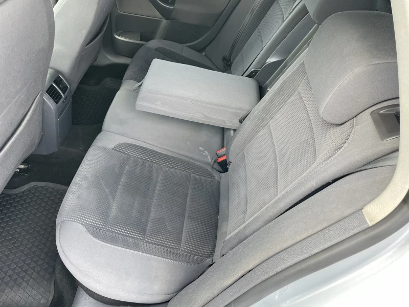 VW Golf 1.9 tdi 105к.с. DSG, снимка 6 - Автомобили и джипове - 50795696