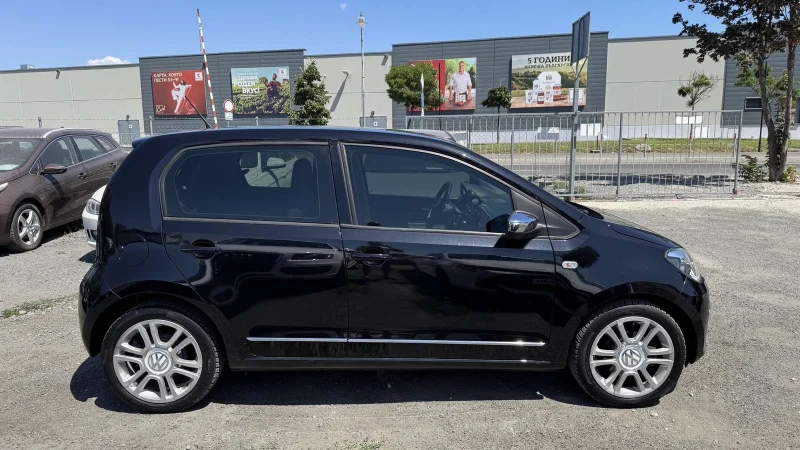 VW Up 999i CNG 68hp High Line Navi VW ecoUp, снимка 4 - Автомобили и джипове - 52229503