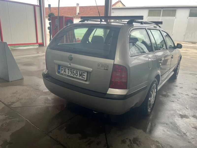 Skoda Octavia 2.0 Газ, снимка 4 - Автомобили и джипове - 52694662