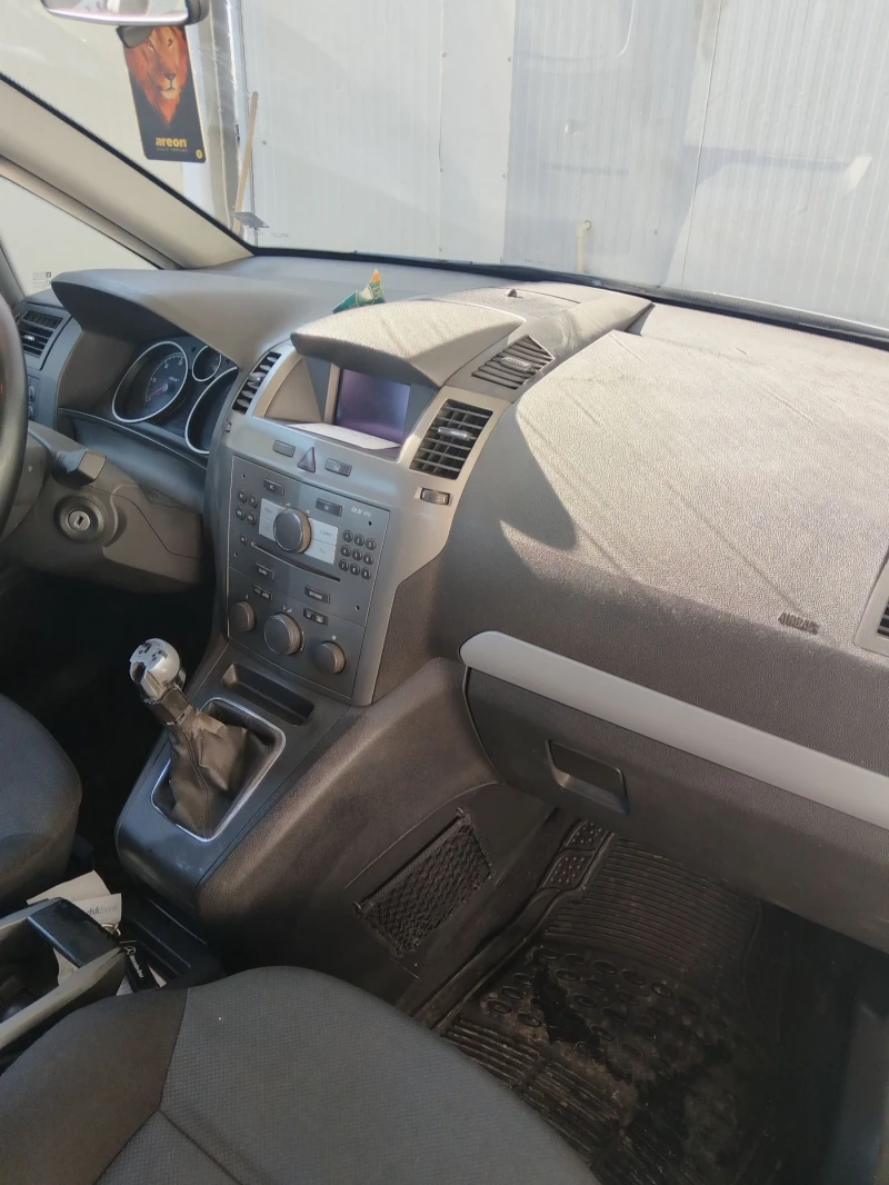 Opel Zafira, снимка 12 - Автомобили и джипове - 53556917