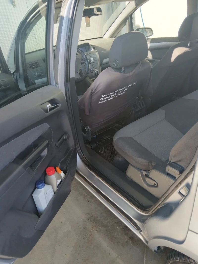 Opel Zafira, снимка 10 - Автомобили и джипове - 53556917