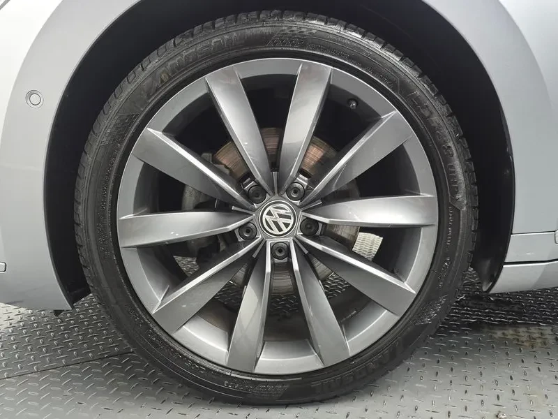 VW Arteon 2.0 TDI PRESTIGE, снимка 5 - Автомобили и джипове - 56561776
