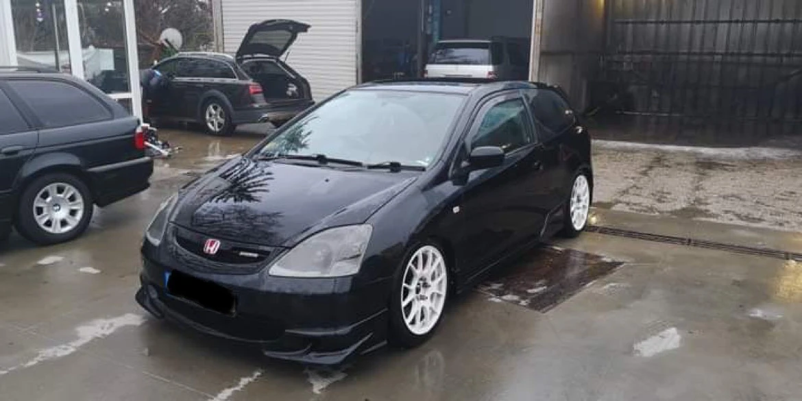 Honda Civic Type R  и Civic 1.6, снимка 1