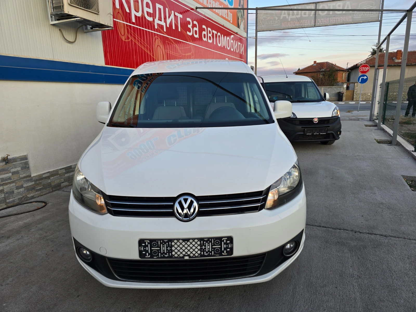 VW Caddy 1.6 - изображение 2