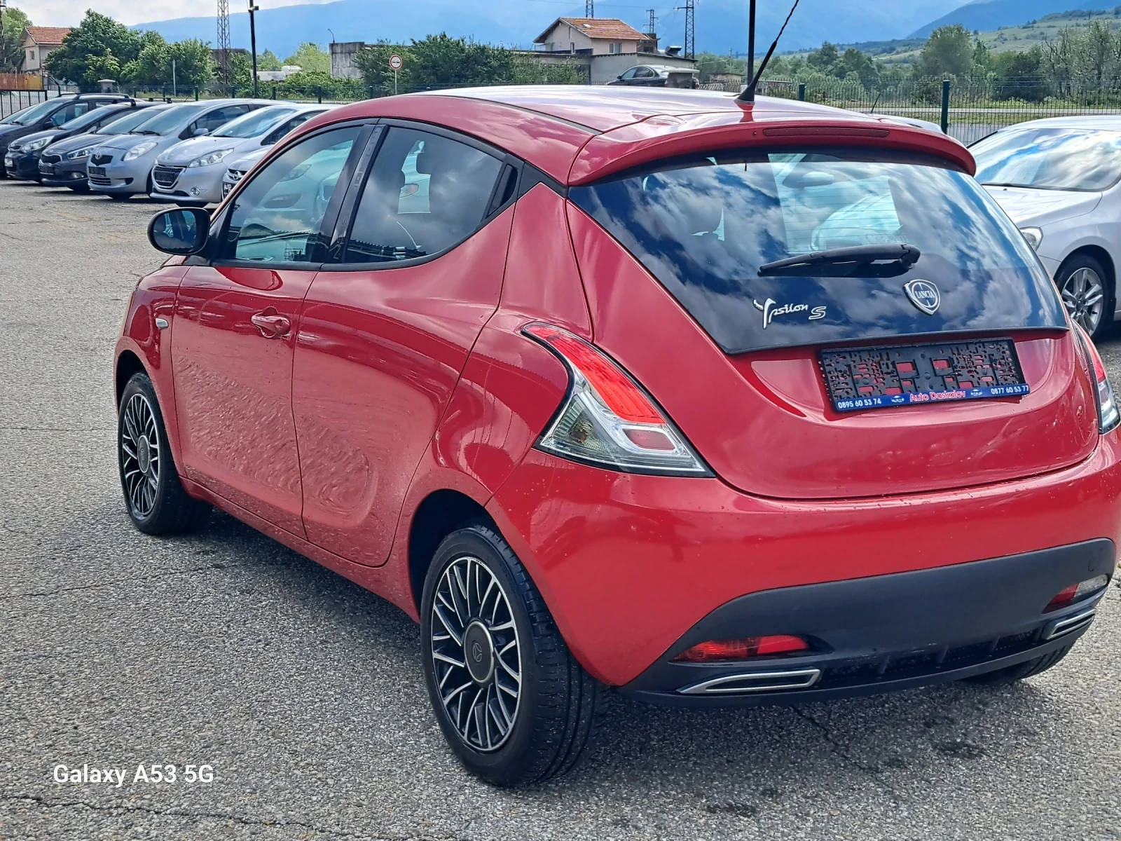 Lancia Ypsilon 1, 3 m-jet MOMO DESIGNE - изображение 7