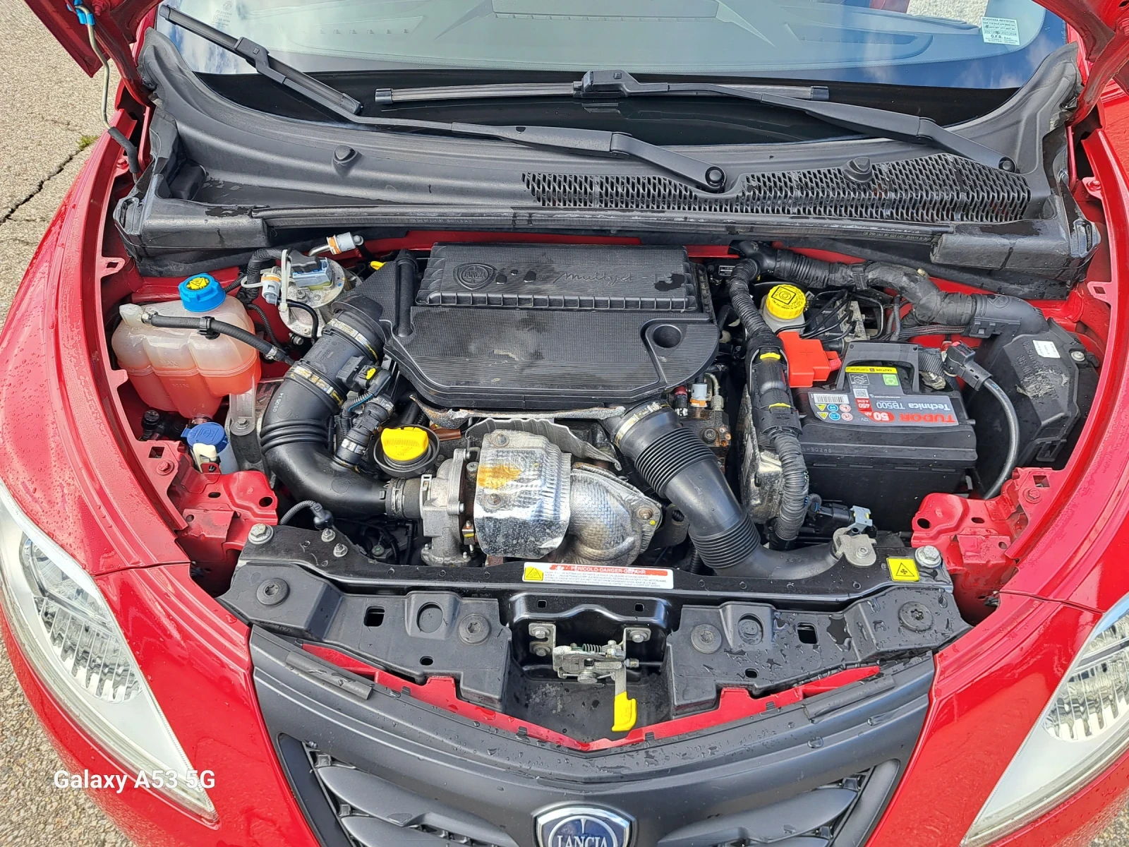 Lancia Ypsilon 1, 3 m-jet MOMO DESIGNE - изображение 9