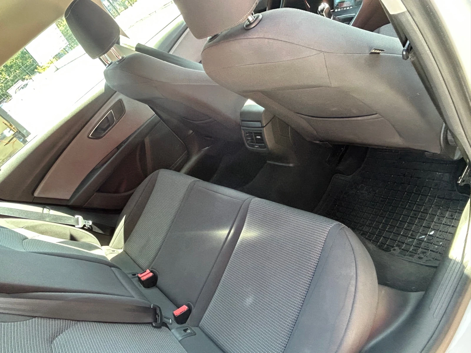 Seat Leon TGI - изображение 4