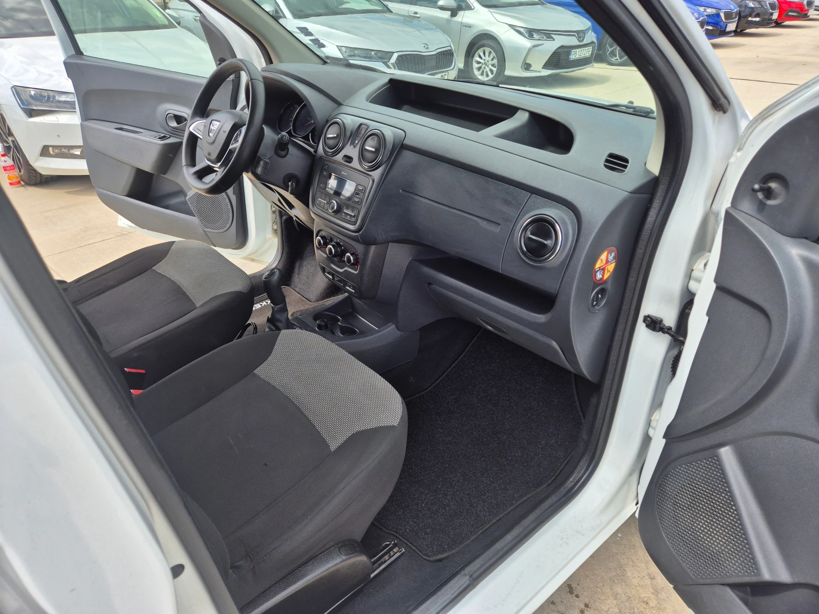 Dacia Dokker 1.5DCI 75кс.N1 4+ 1 места - изображение 9