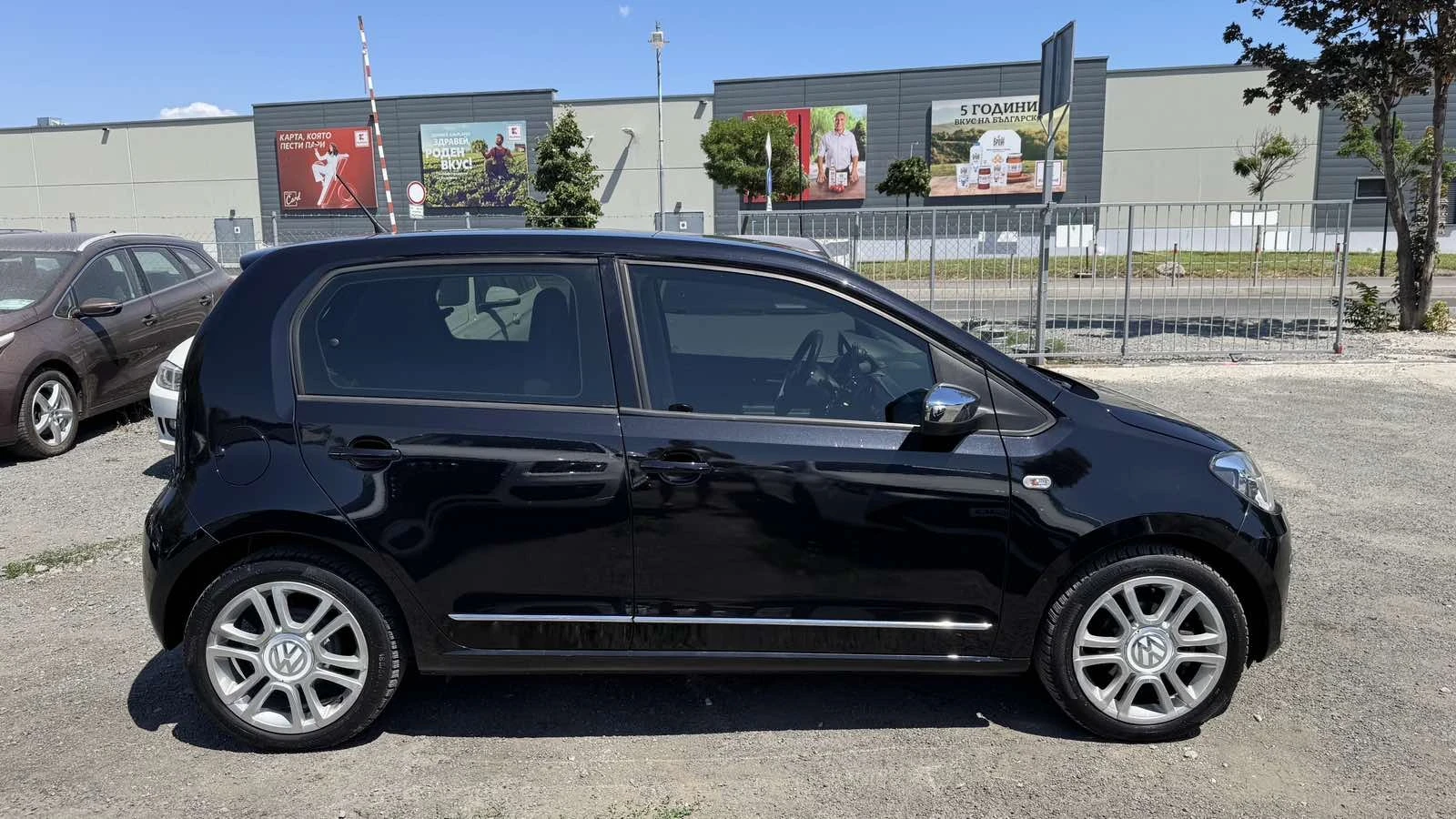 VW Up 999i CNG 68hp High Line Navi - изображение 4