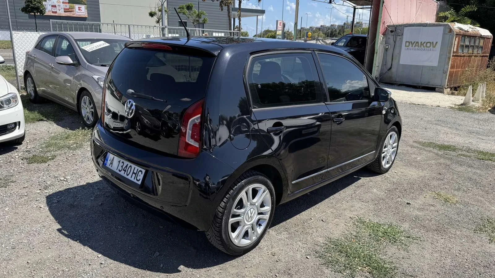 VW Up 999i CNG 68hp High Line Navi - изображение 5