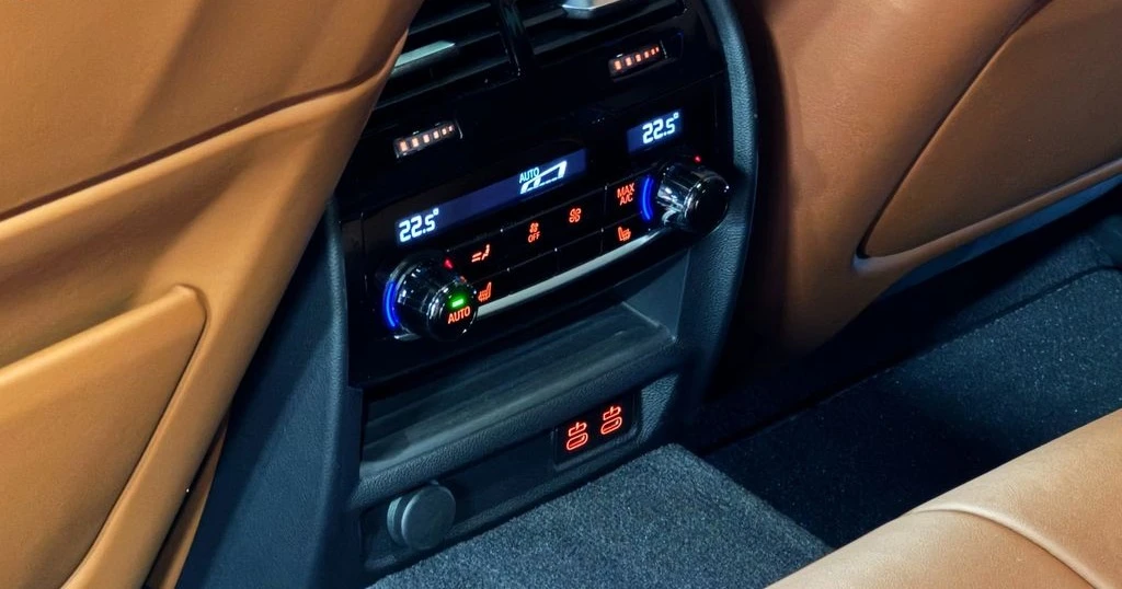 BMW M5 Competition - изображение 8