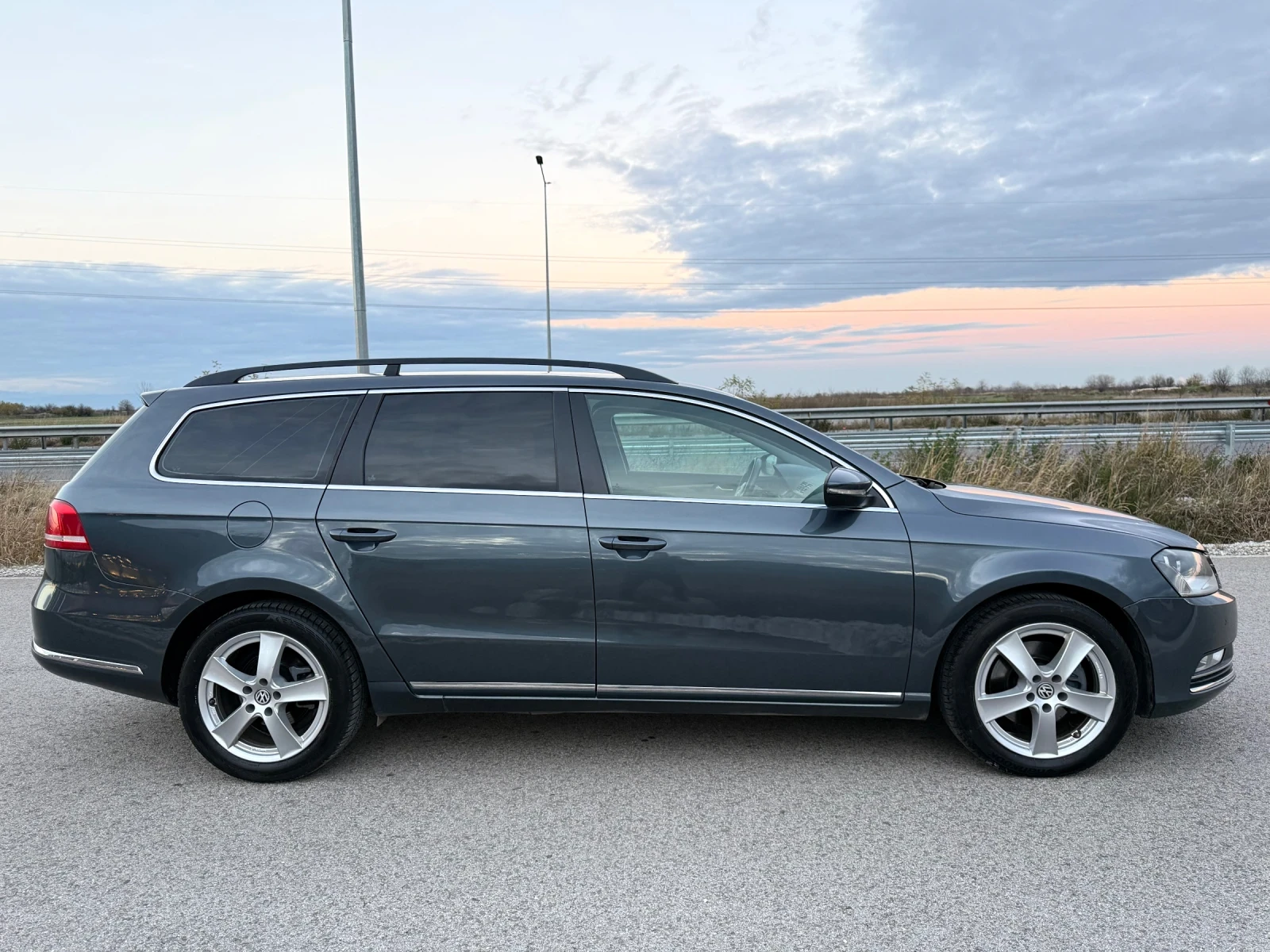 VW Passat 2.0 TDI 140к.с NAVI / PODGREV / PARKTRONIC  - изображение 4