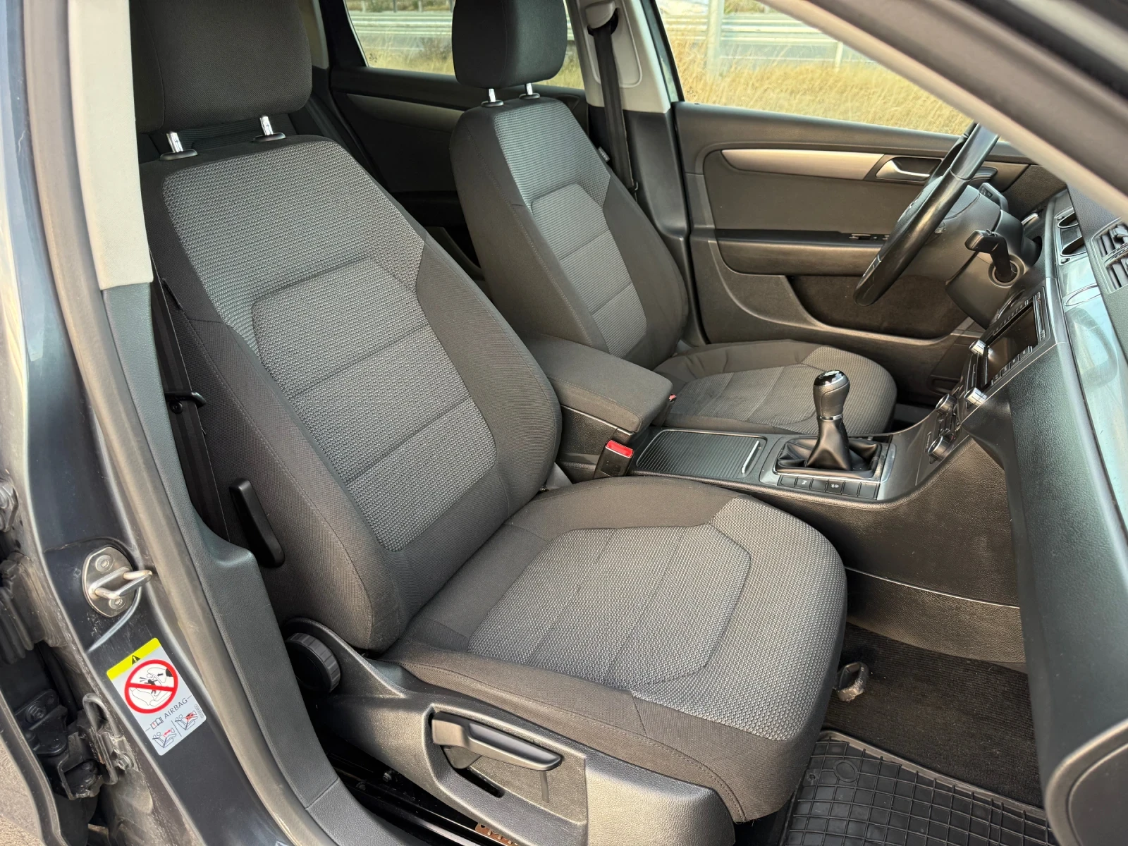 VW Passat 2.0 TDI 140к.с NAVI / PODGREV / PARKTRONIC  - изображение 10