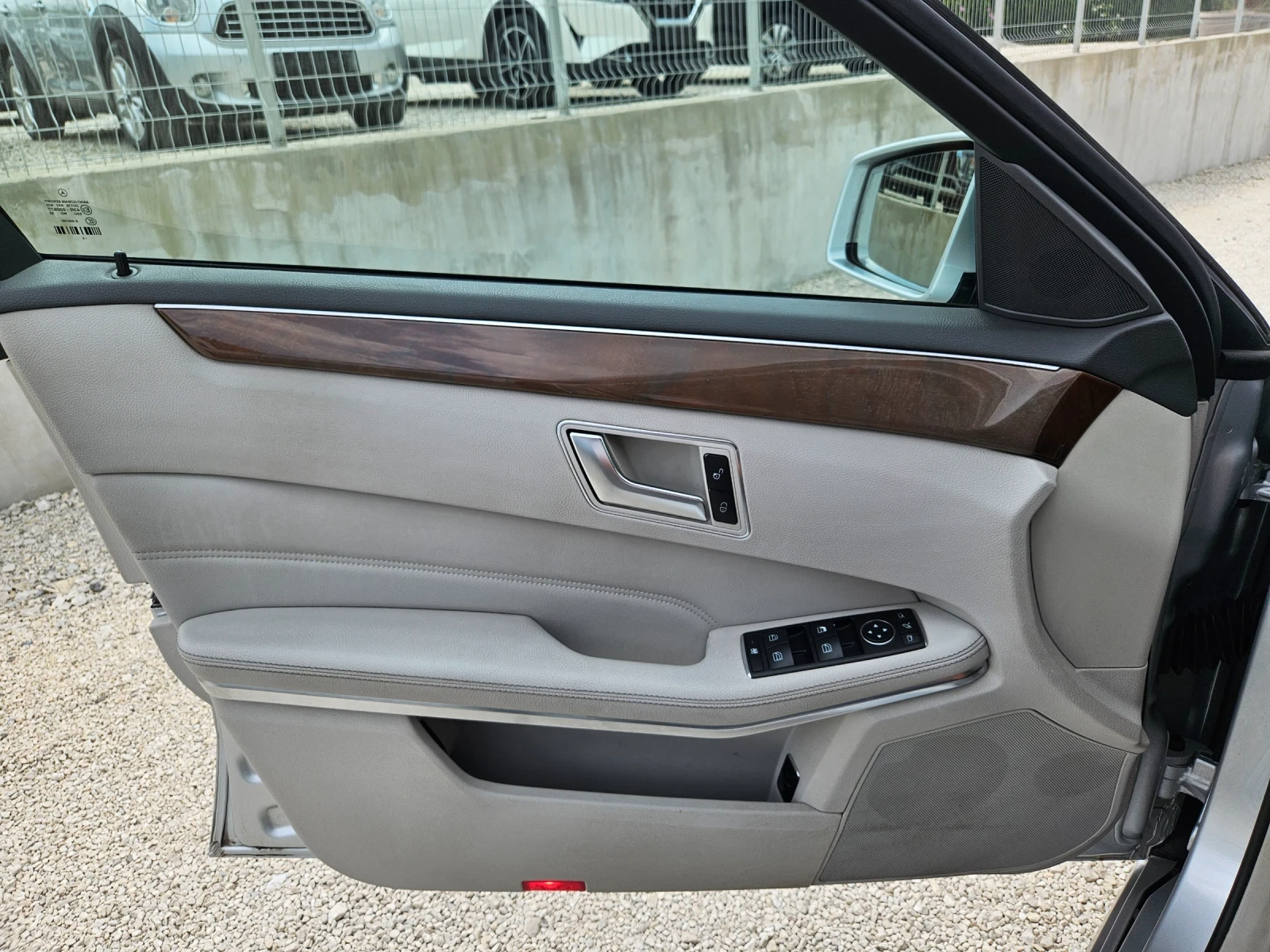 Mercedes-Benz E 250 ��� ���� �� ������ 2, 2 �����  | Mobile.bg � ����������� 14