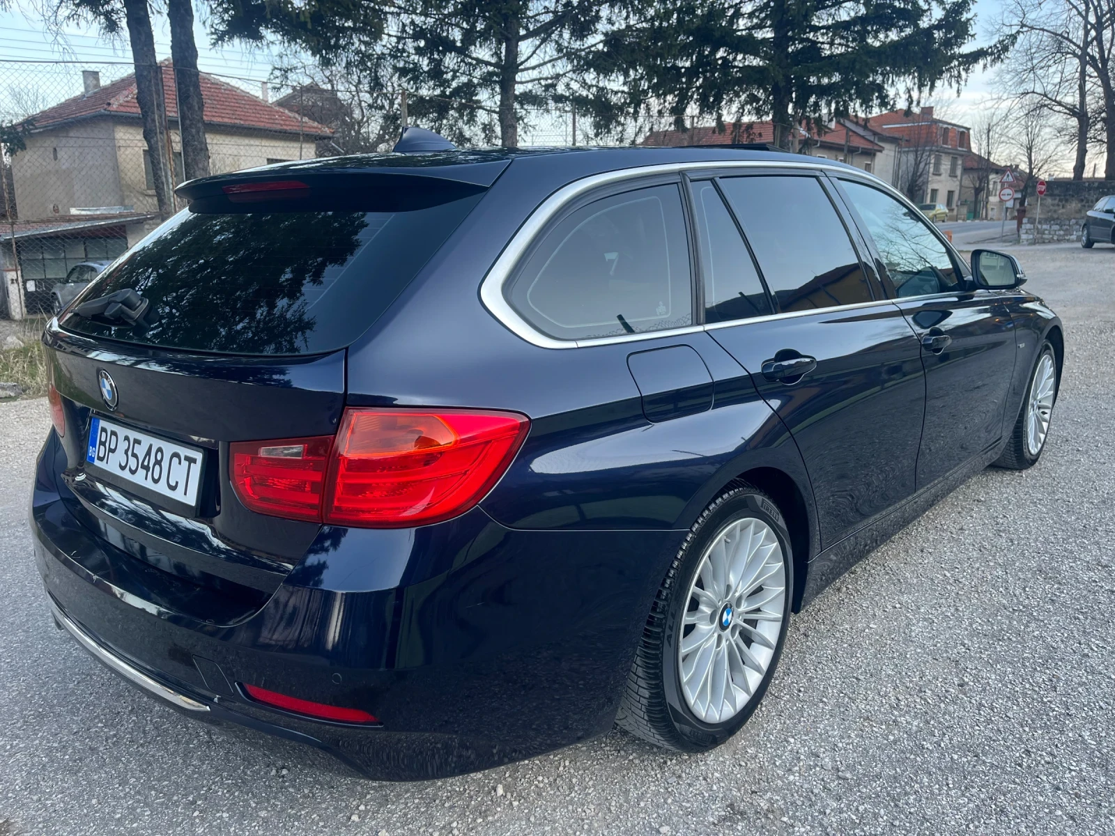 BMW 320 HUD* Панорама* ИТАЛИЯ, снимка 5 - Автомобили и джипове - 53949202