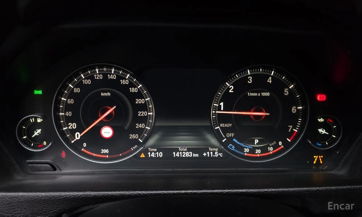 BMW 330 * M-SPORT* SHADOW* ДИГИТАЛНО ТАБЛО* HEAD-UP* FULL*, снимка 8 - Автомобили и джипове - 54190594