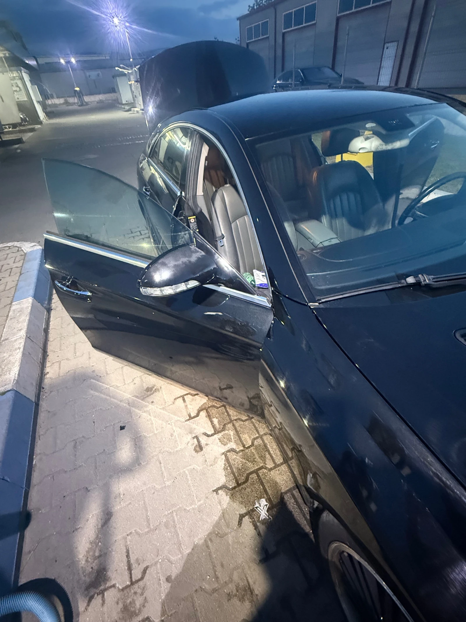 Mercedes-Benz CLS 320, снимка 2 - Автомобили и джипове - 54358292