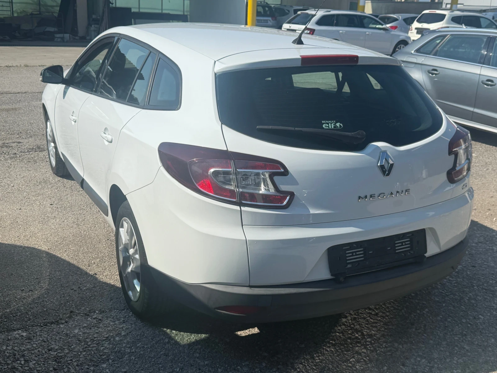 Renault Megane 1.5DCI включена регистрация, снимка 6 - Автомобили и джипове - 55057118