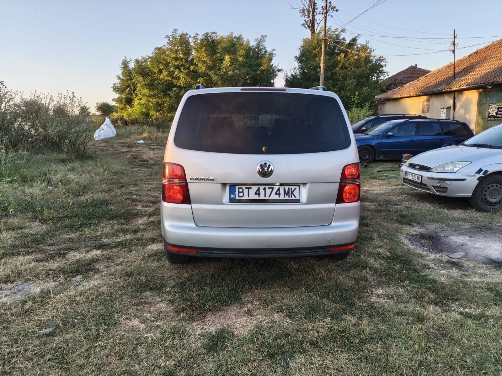 VW Touran, снимка 2 - Автомобили и джипове - 55697202