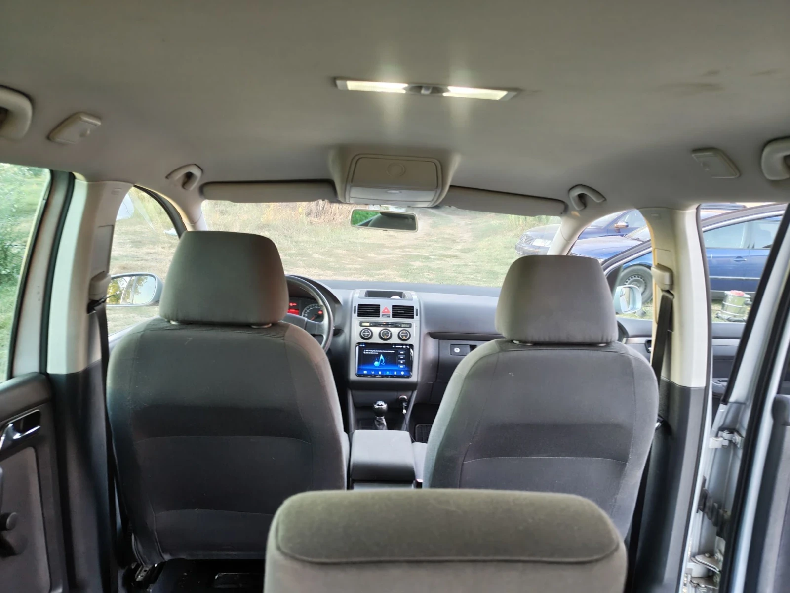 VW Touran, снимка 8 - Автомобили и джипове - 55697202