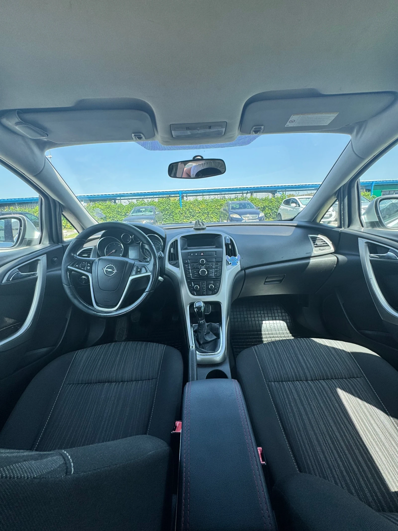 Opel Astra 1.7 CDTI, снимка 8 - Автомобили и джипове - 55970657