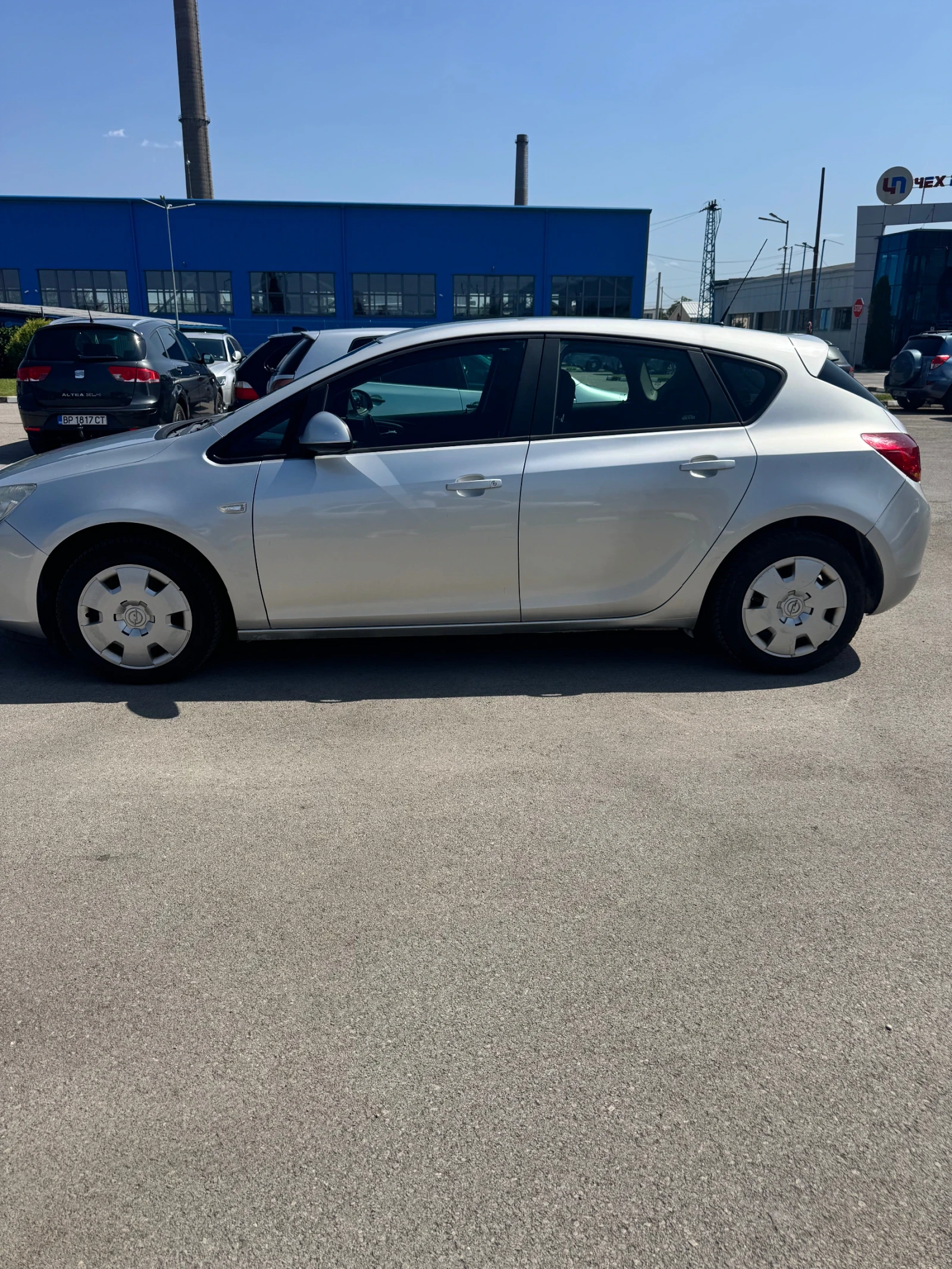 Opel Astra 1.7 CDTI, снимка 3 - Автомобили и джипове - 55970657