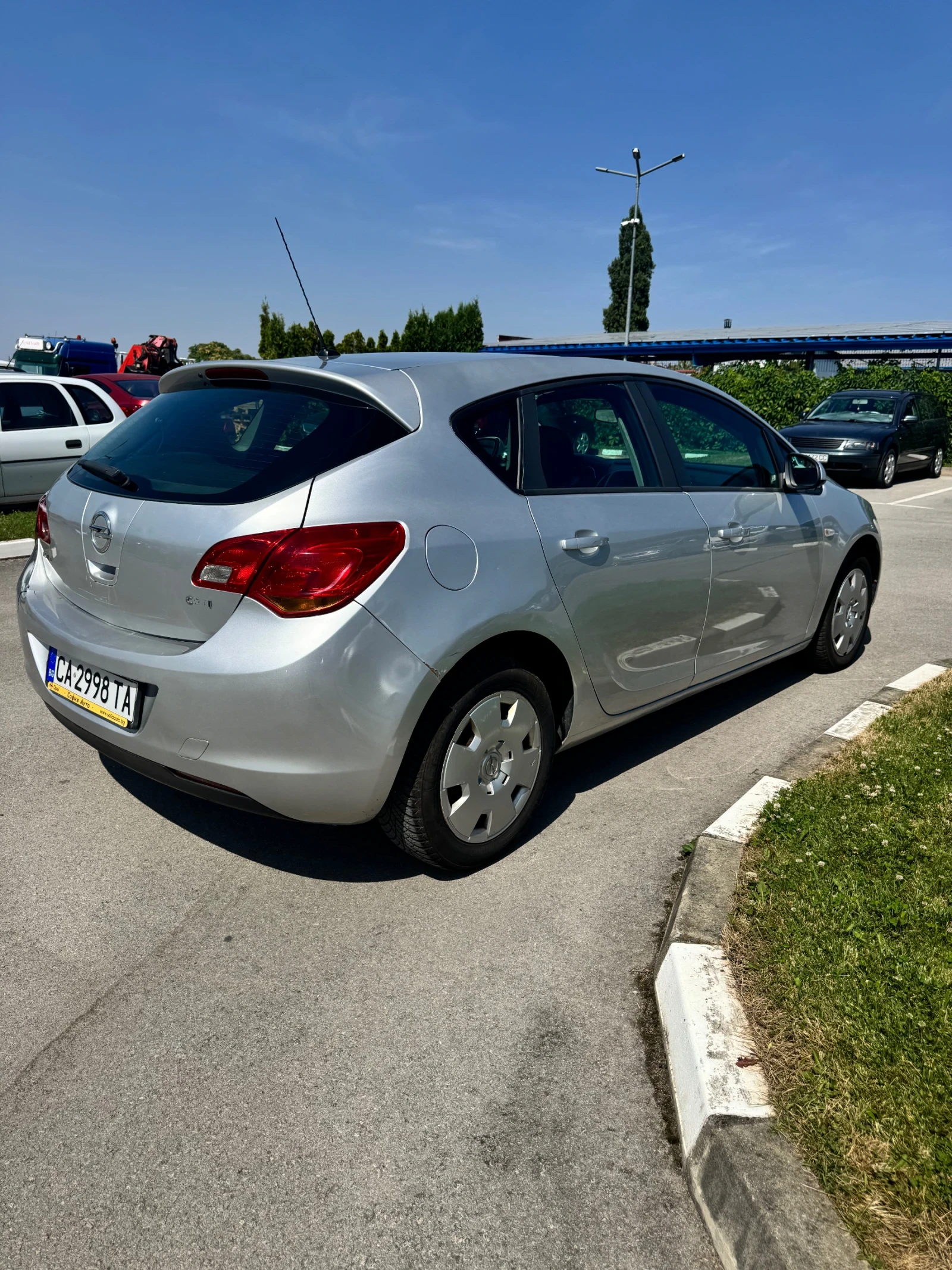 Opel Astra 1.7 CDTI, снимка 5 - Автомобили и джипове - 55970657