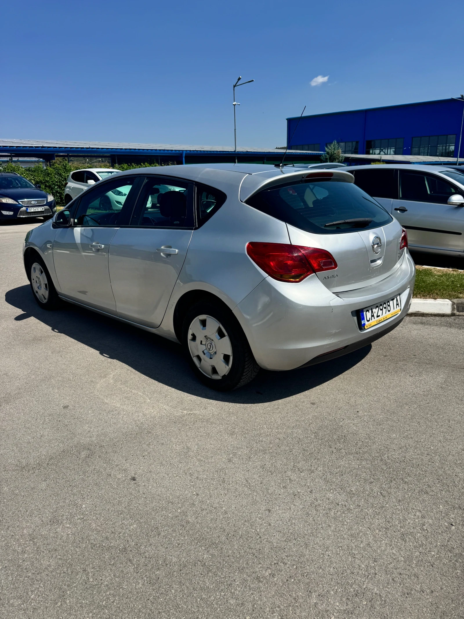 Opel Astra 1.7 CDTI, снимка 6 - Автомобили и джипове - 55970657