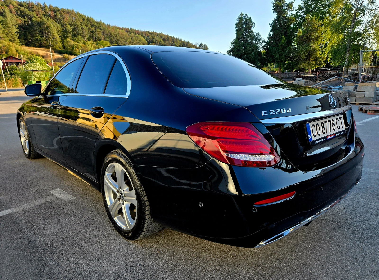 Mercedes-Benz E 220 D AMG 4-Matic Германия MultiBeam LED НАВИ КОЖА ТОП, снимка 3 - Автомобили и джипове - 56107135