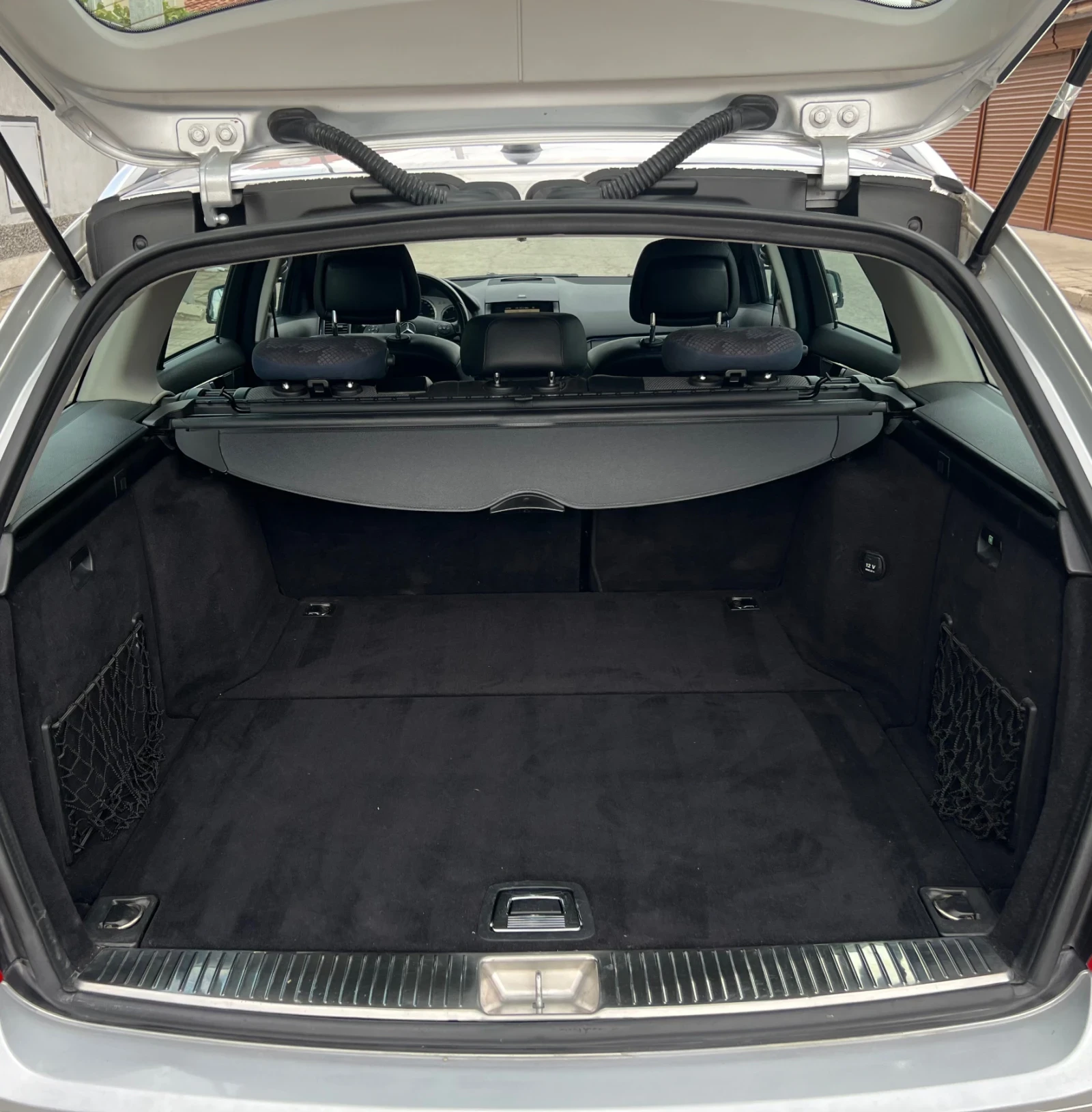 Mercedes-Benz C 220, снимка 9 - Автомобили и джипове - 56402755