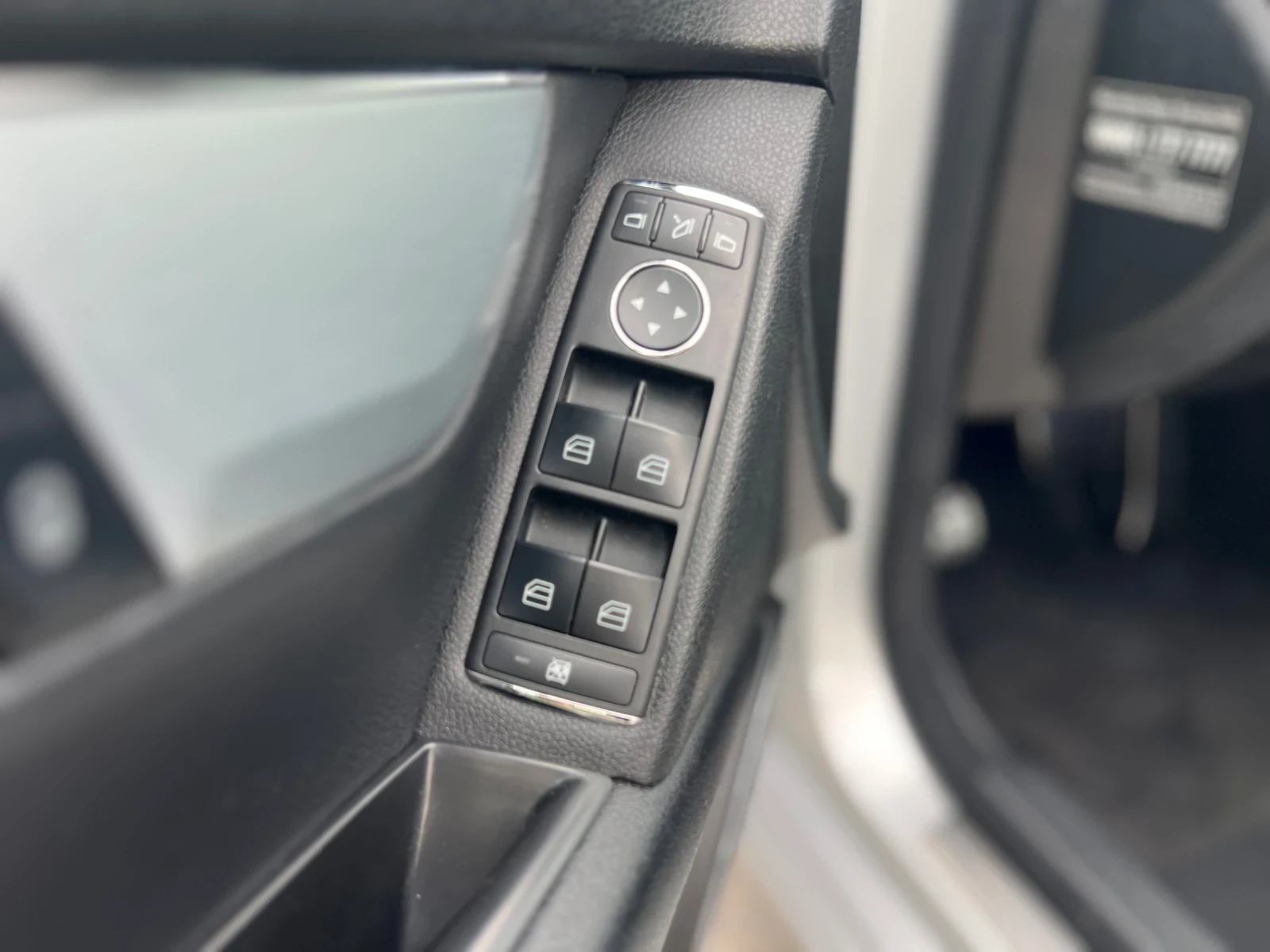 Mercedes-Benz C 220, снимка 7 - Автомобили и джипове - 56402755
