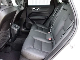 Volvo XC60 B5 / Кожа / Панорама / ЦЕНА до БГ, снимка 16