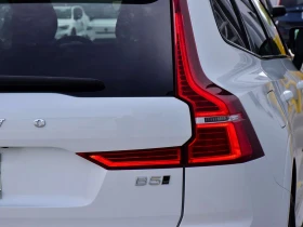 Volvo XC60 B5 / Кожа / Панорама / ЦЕНА до БГ, снимка 8