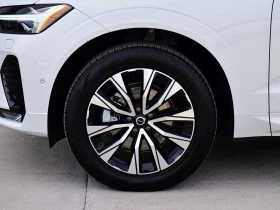 Volvo XC60 B5 / Кожа / Панорама / ЦЕНА до БГ, снимка 4