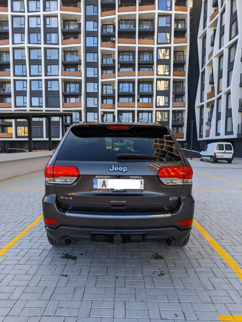 Jeep Grand cherokee Overland, снимка 5 - Автомобили и джипове - 52698615