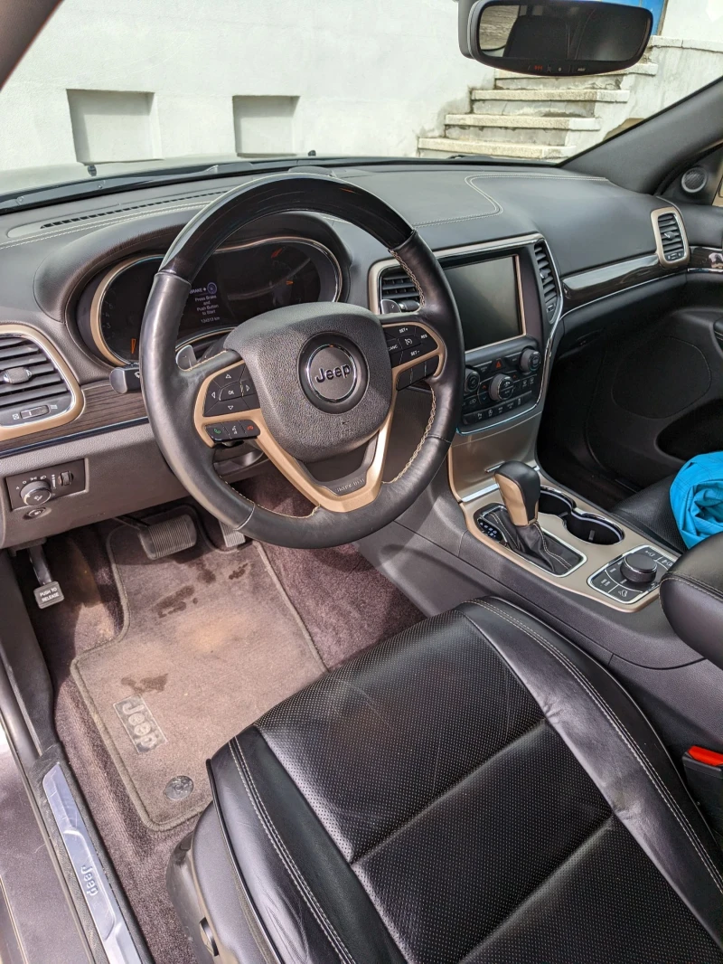 Jeep Grand cherokee Overland, снимка 8 - Автомобили и джипове - 49348256