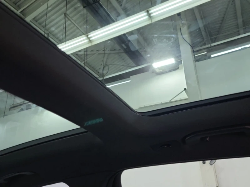 Mercedes-Benz GLC 43 AMG * АВТО КРЕДИТ* ЦЕНА ДО БГ * СЕРВИЗНА ИСТОРИЯ * , снимка 11 - Автомобили и джипове - 52583386