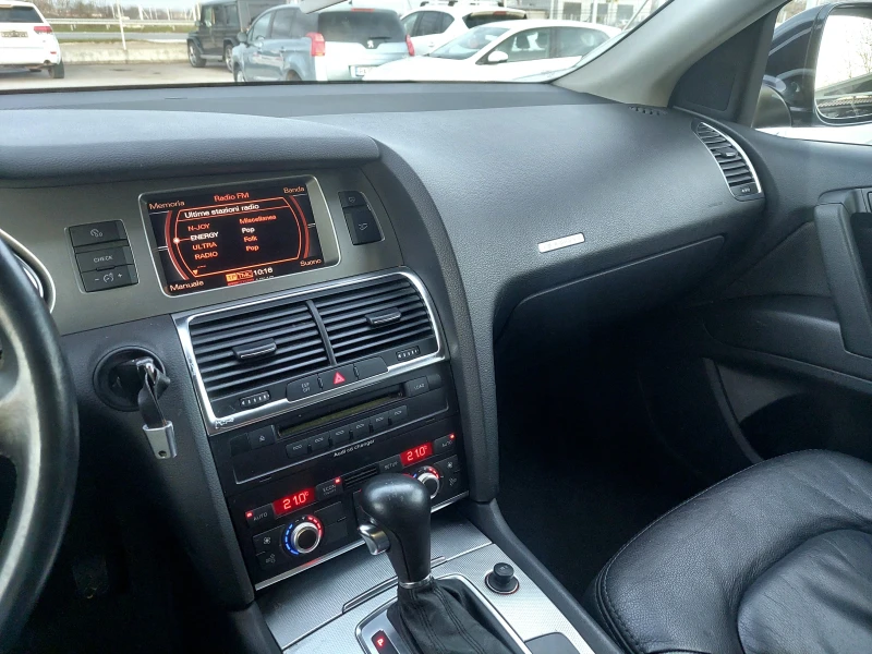 Audi Q7 3.0TDI, снимка 14 - Автомобили и джипове - 52596298