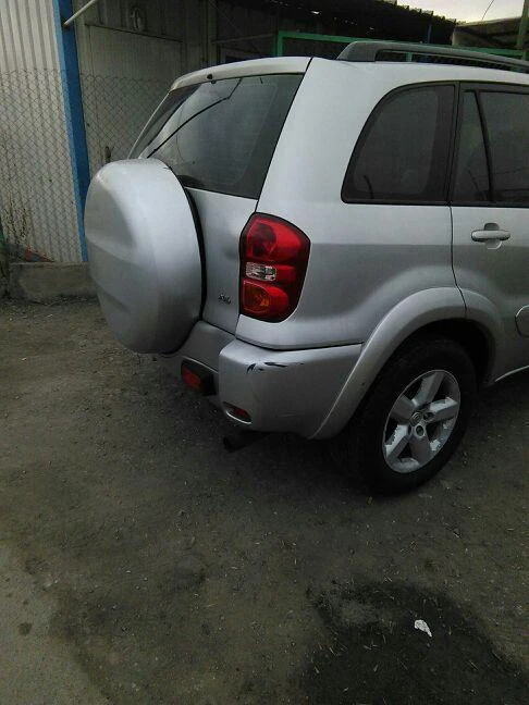 Toyota Rav4 2.0VVTI ФЕЙС, снимка 4 - Автомобили и джипове - 42072224