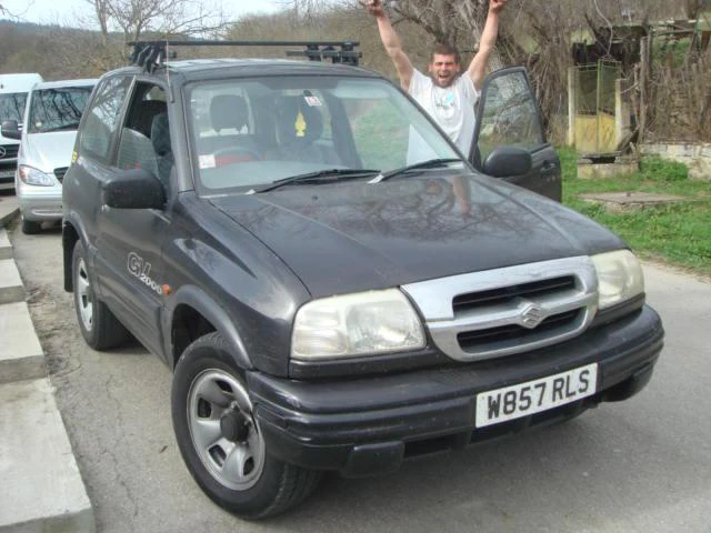 Suzuki Grand vitara 2.0 16v, снимка 3 - Автомобили и джипове - 46834174