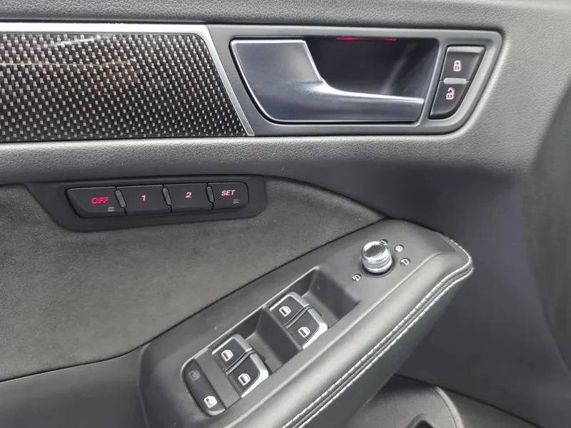 Audi SQ5 3.0 TDI QUATTRO 8R, снимка 13 - Автомобили и джипове - 54922080