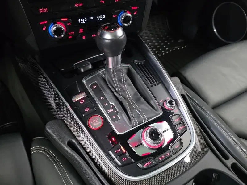 Audi SQ5 3.0 TDI QUATTRO 8R, снимка 9 - Автомобили и джипове - 54922080