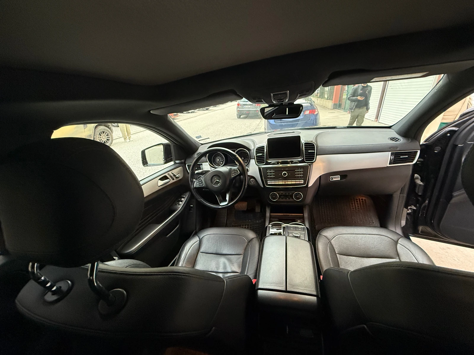 Mercedes-Benz GLE 350 AMG-Line - изображение 8