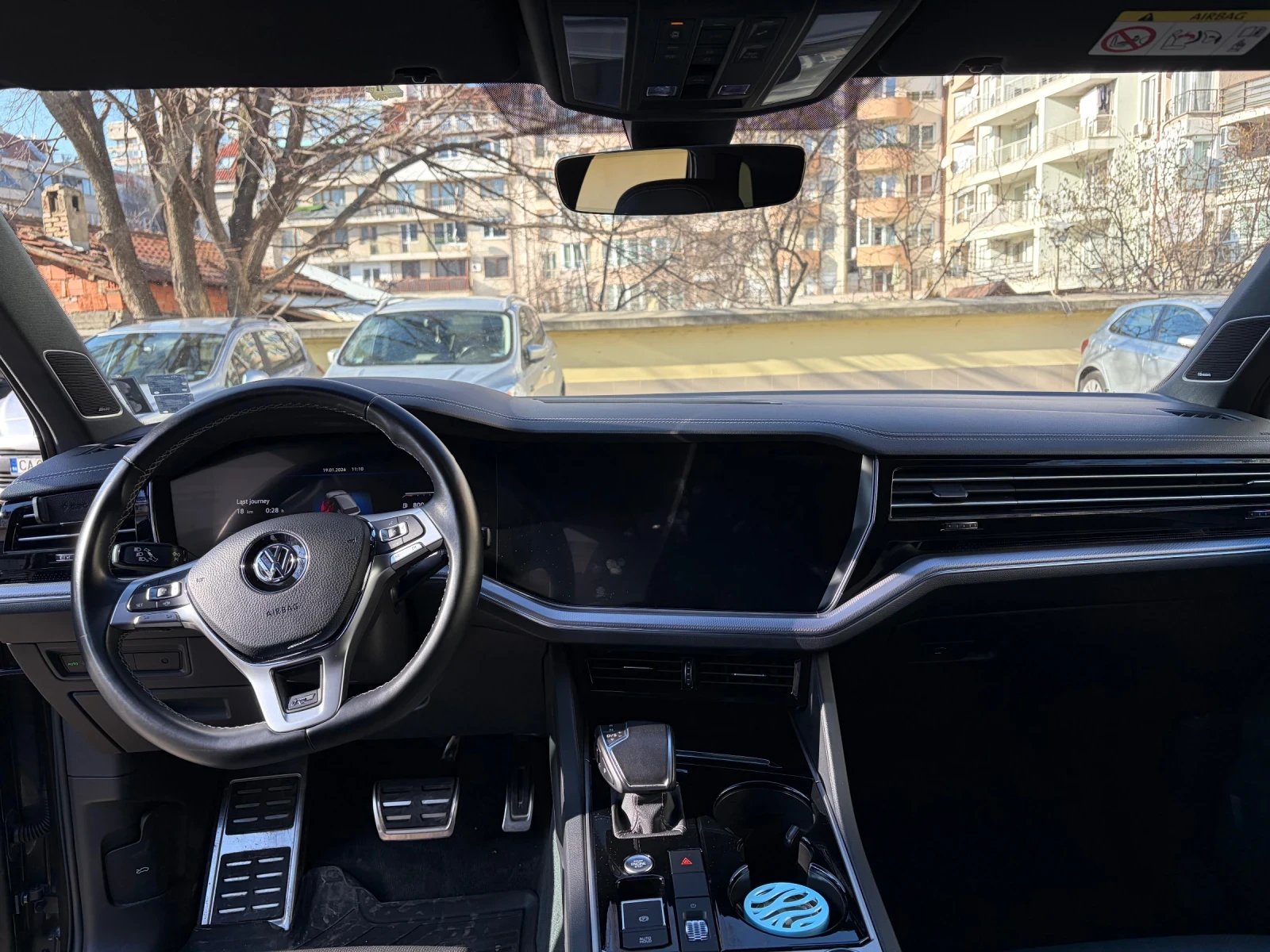 VW Touareg CR 3.0TDI R-Line - изображение 9