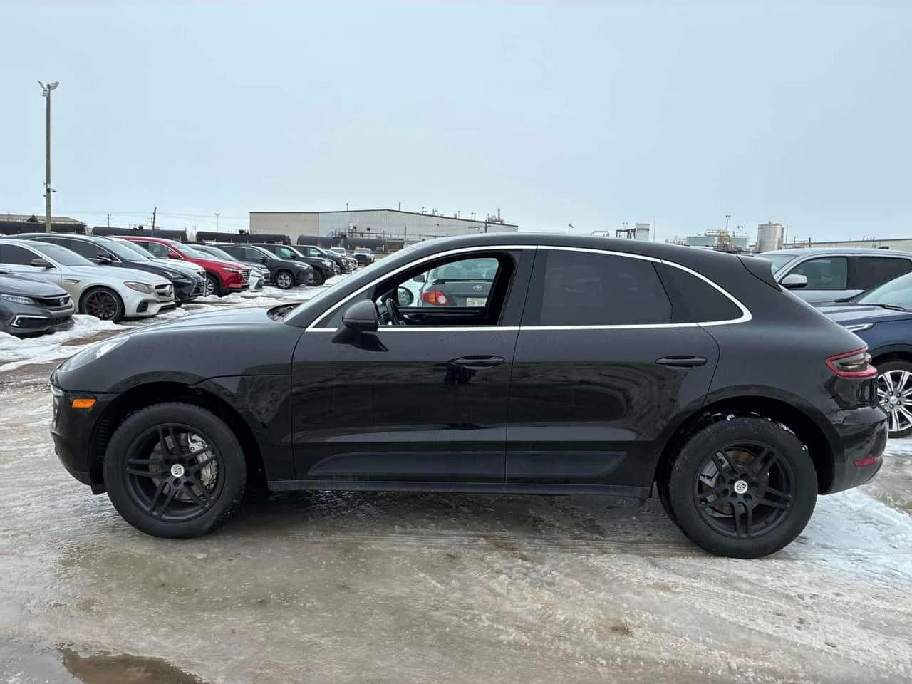 Porsche Macan * S * CARFAX * БЕЗ ПЪРВОНАЧАЛНА ВНОСКА, снимка 2 - Автомобили и джипове - 53913885